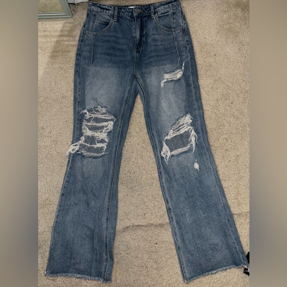 Ceros ripped jeans